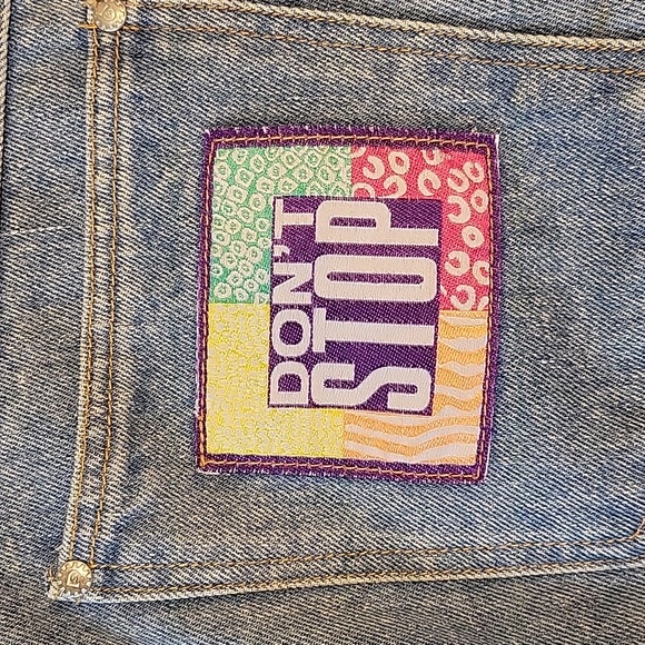 Don't stop women's vintage high-rise leather patches size 7/8 cuffed jean shorts - Picture 11 of 14